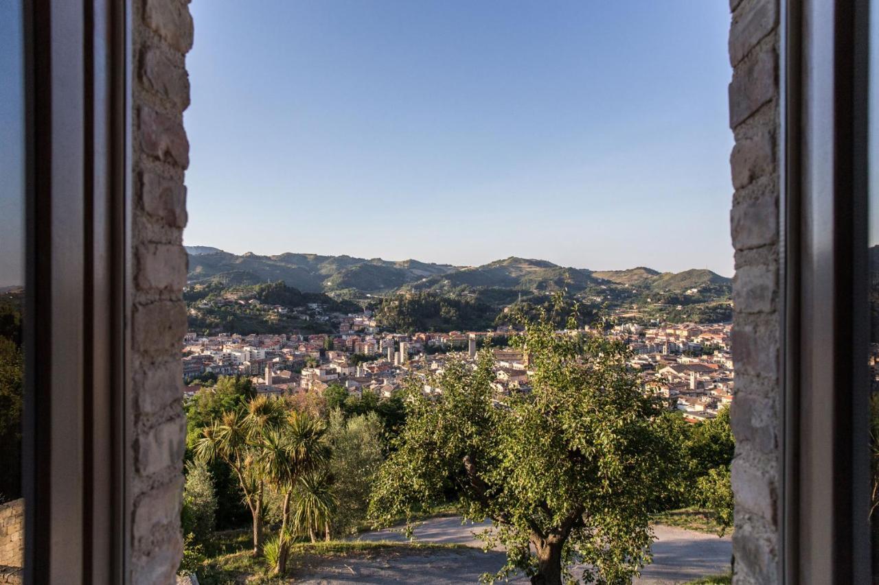 أسكولي بيتشينو Villa Fortezza Antique Rooms المظهر الخارجي الصورة